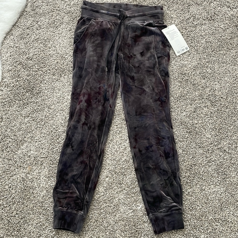 Lululemon ready to crush Jogger